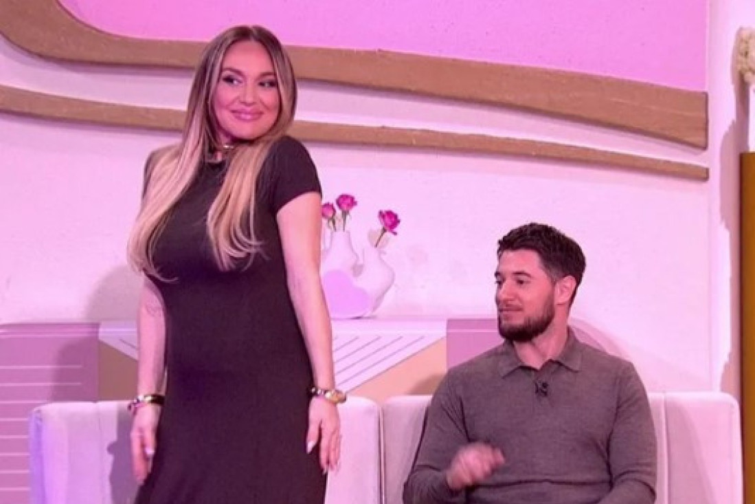 Iva Bojanović blista u 7. mesecu trudnoće: Pokazala savršenu figuru! (FOTO)