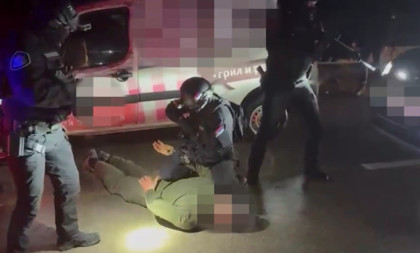 Oglasio se MUP: Uhapšen muškarac iz Mladenovca, osumnjičen da je pozivao na nasilnu promenu ustavnog uređenja!