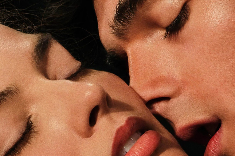 O scenama seksa u "Orkanskim visovima" bruji ceo svet: Svi su šokirani onim što se u njima (ne)vidi (FOTO/VIDEO)