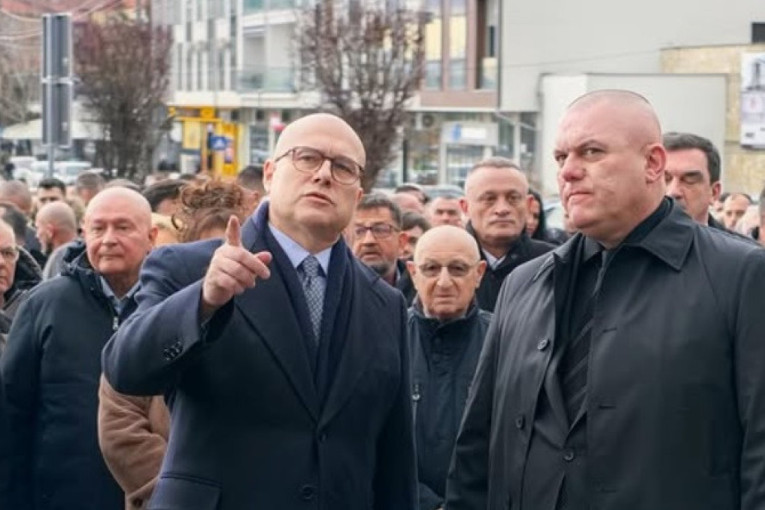 Vučević čestitao stranačku slavu Jedinstvenoj Srbiji: Na današnji dan je važno da se saberemo, okupimo i pokažemo da smo jedinstveni