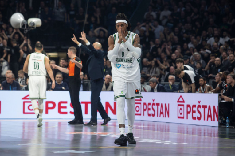 PAO se još jednom žestoko obrukao, Janakopulos se ekspresno oglasio: Za koje grehe plaćam?