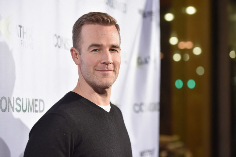 Brat pokojnog Džejmsa Van Der Bika se potresnim rečima oprostio od njega: Razarajuća bol slomljenog srca (FOTO)