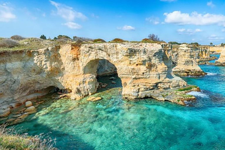 Ovaj grad na severu Španije je simbol preporoda: Šetnja starim delom i predivni prizori će vas naterati da ponovo dođete (FOTO)