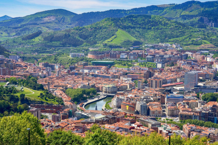 Turisti ga stavljaju na vrh liste: Bilbao proglašen jednim od najpoželjnijih gradova za 2026. (FOTO)