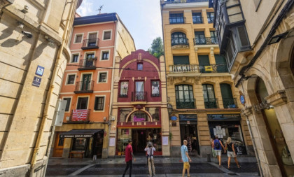 Ovaj grad na severu Španije je simbol preporoda: Šetnja starim delom i predivni prizori će vas naterati da ponovo dođete (FOTO)