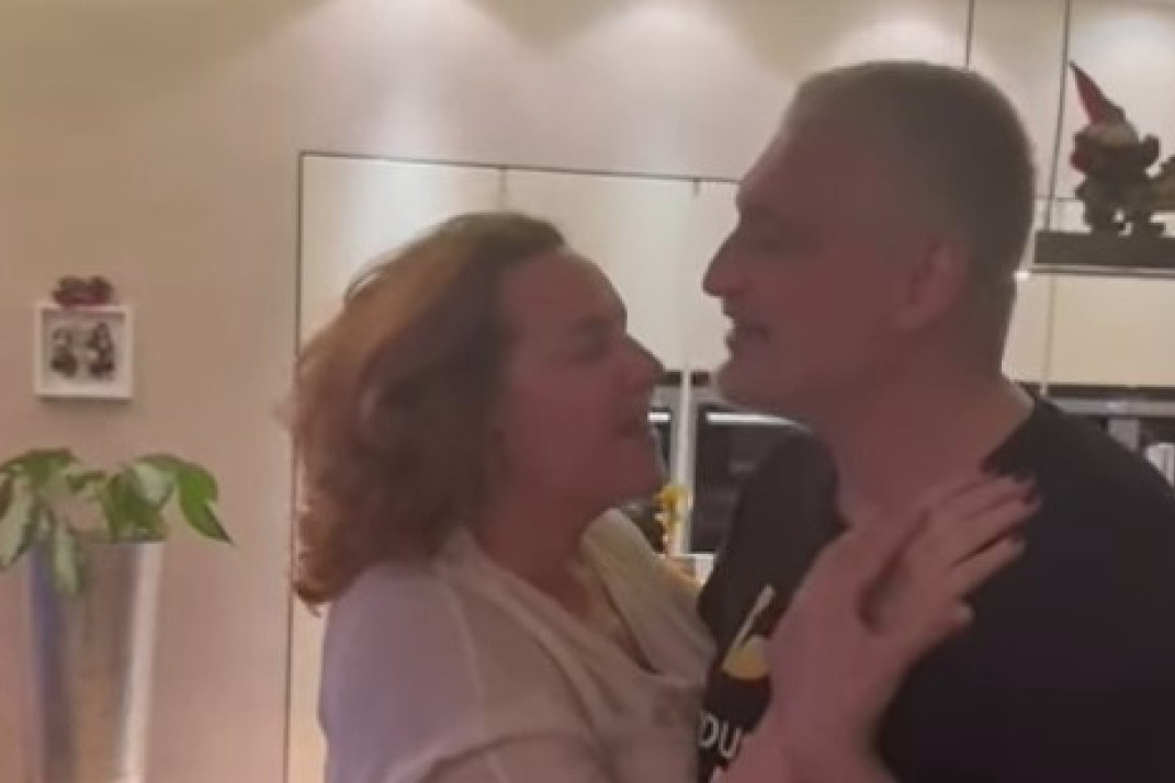 Čeda i Bekuta u zanosu! Pevačica bez trunke šminke, a Aca Kos snimio sve (VIDEO)