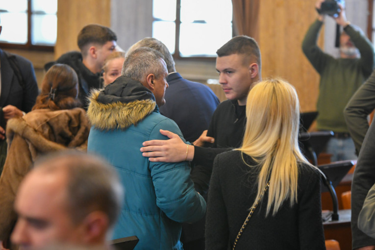 Suze Tatjaninog sina: Komemoracija nastradaloj sportskoj legendi Novog Sada (FOTO/VIDEO)