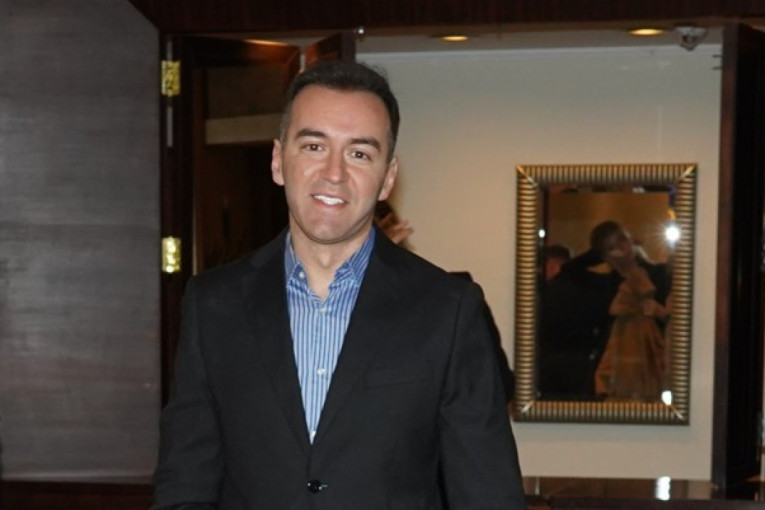 "Taj zvuk udarca glave..." Voditelj Pinka prisustvovao jezivoj tuči, pritrčao u pomoć momku (24) koji je posle preminuo