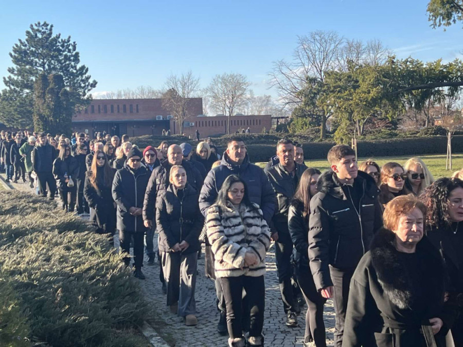 Sahranjena Tatjana: "Poslednji boem" za poslednji pozdrav (FOTO/VIDEO)
