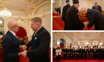 Pogledajte kako je Fico dočekao lidera SNS: Vučević na obeležavanju Dana državnosti Srbije u Slovačkoj, preneo pozdrave predsednika Vučića