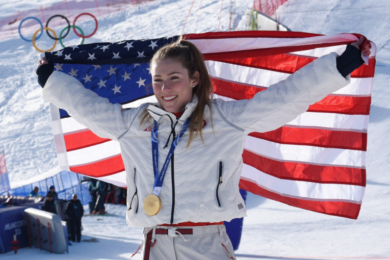 Olimpijska senzacija u slalomu: Pleni izgledom i talentom, zovu je dvojnicom Marije Šarapove! (FOTO/VIDEO)