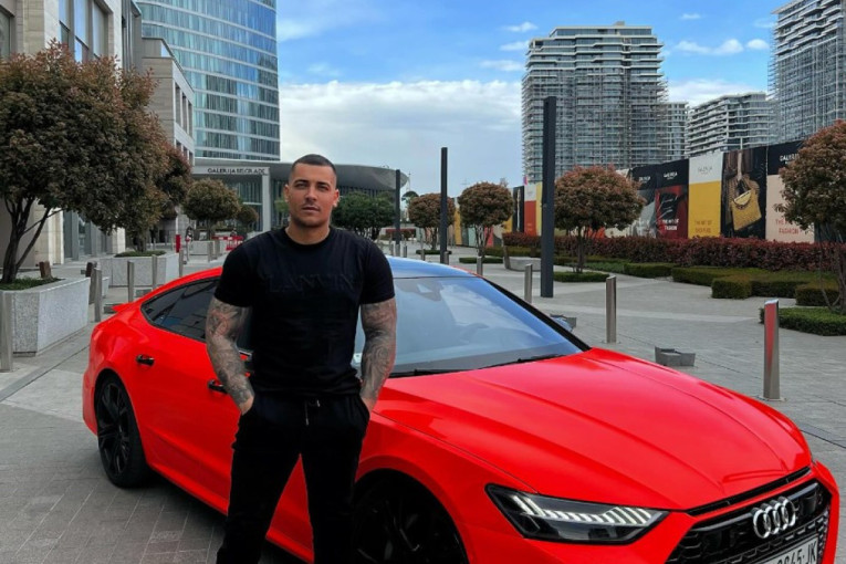 Najbahatiji sin na Balkanu u provodu: "Ne idemo kući dok ne oderemo 9 litara votke"