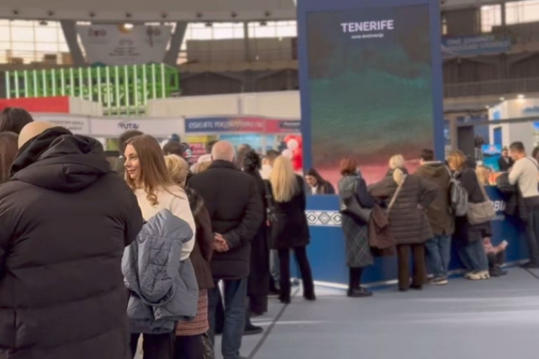 Velika gužva na Sajmu turizma: Posetioci u redovima jure popuste i besplatne karte! (FOTO/VIDEO)