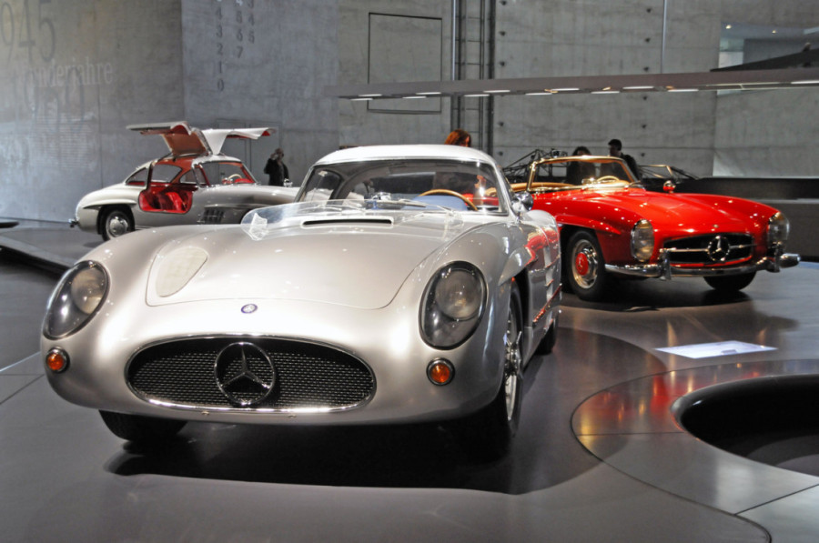 Lista najskupljih automobila u 2026: Rolls-Royce na vrhu, Bugatti i Pagani odmah iza, a od cifara nam se vrti u glavi