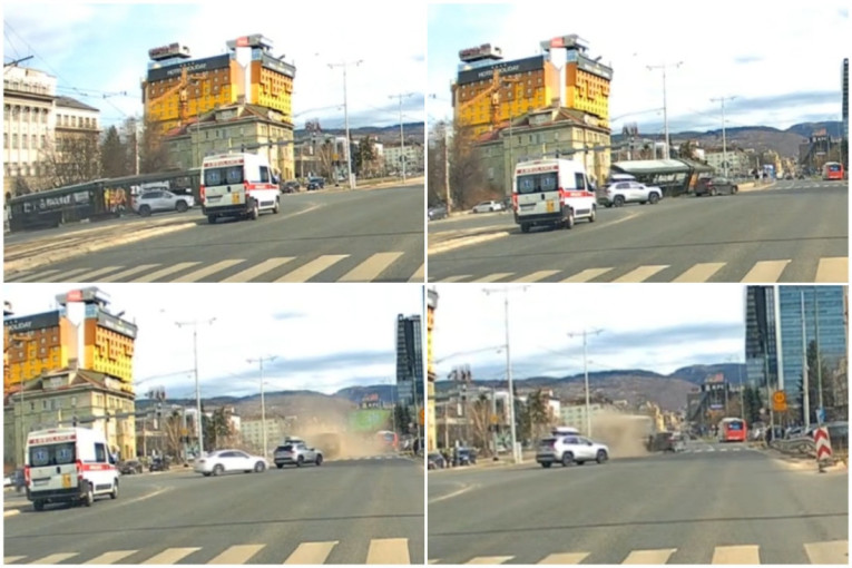 Još jedan incident u Sarajevu: Drogirani vozač tramvaja bez dozvole izazvao nesreću, dve osobe povređene (FOTO)