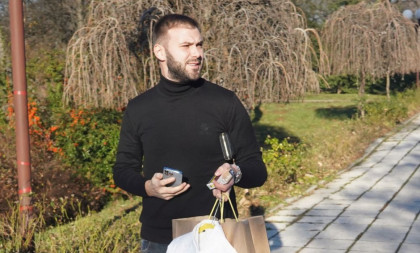 Isplivao snimak! Gačić i navodna ljubavnica drže se za ruke, pa pevač tražio da se taj deo obriše? (VIDEO)