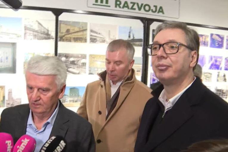 Vučić obilazi fabriku Eliksir Prahovo kod Negotina