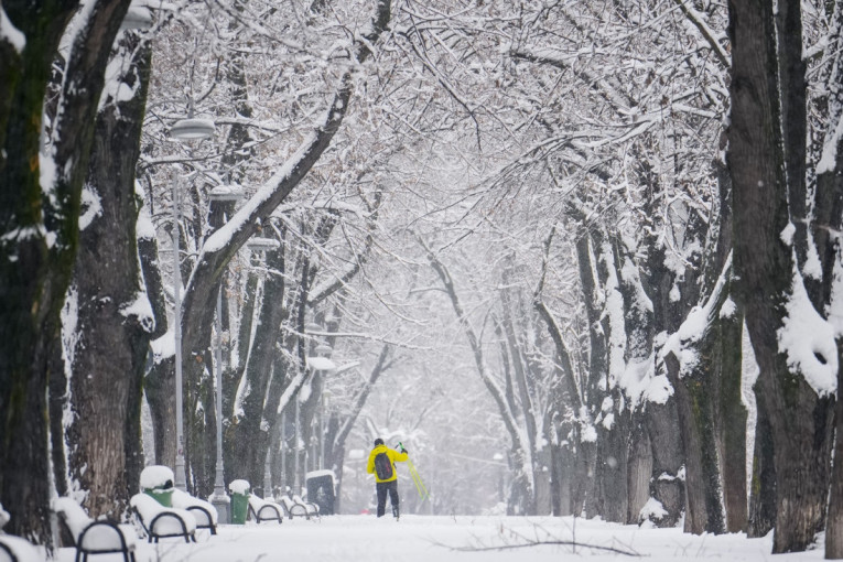Sneg se vratio u Srbiju: Evo gde se ponovo zabelelo!
