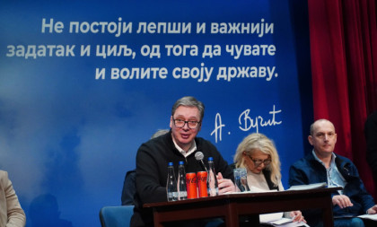 Vučić u Kladovu najavio sjajne vesti i poručio: Država nije igračka! (FOTO/VIDEO)