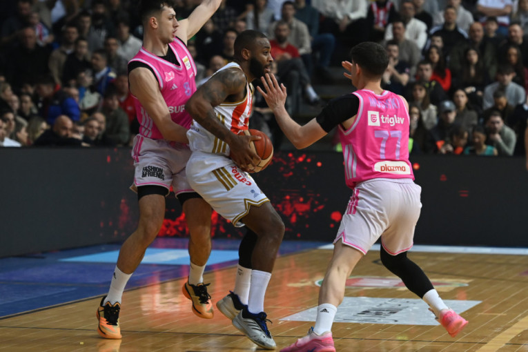 Crvena zvezda - Mega: Crveno-beli se "odlepili"