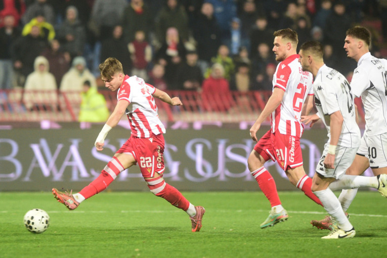 Drama na Suvoj planini: 14 spasilaca satima izvlačilo povređenog planinara