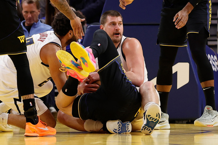 Ni novi tripl-dabl ne pomaže: Denver izgubio od Golden Stejta (FOTO)