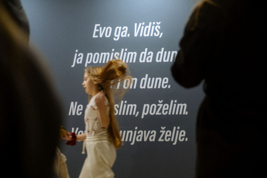 Otvorena izložba "Porodica vetra" Stefana Đorđevića: Intimni svet koji je inspirisao popularni film (FOTO/VIDEO)