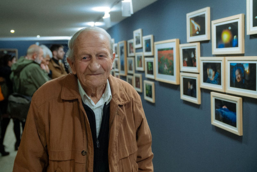 Otvorena izložba "Porodica vetra" Stefana Đorđevića: Intimni svet koji je inspirisao popularni film (FOTO/VIDEO)