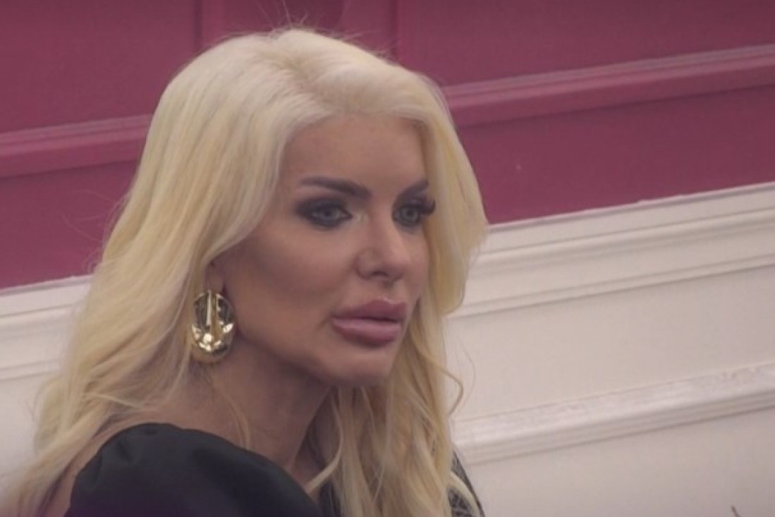 Voditeljku izbacili iz Elite, a ona sada razvezala jezik: Nisam htela ćerku da obrukam!