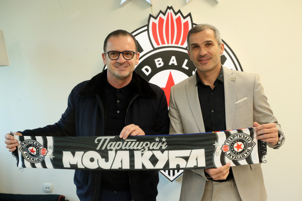Stojaković je bivši - Partizan ozvaničio promenu na klupi!