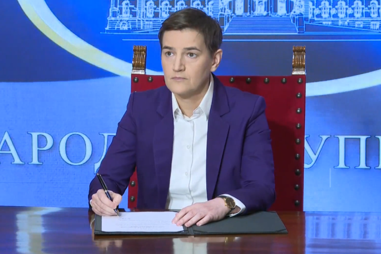 Putuj u tvoju Srebrenicu! Bolesna hajka proteranog sveštenika i bliskog saradnika Dinka Gruhonjića (VIDEO)