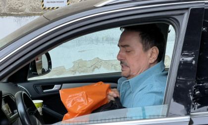 Ovaj automobil vozi Dragan Kojić Keba: Ima problem sa prozorima (FOTO)