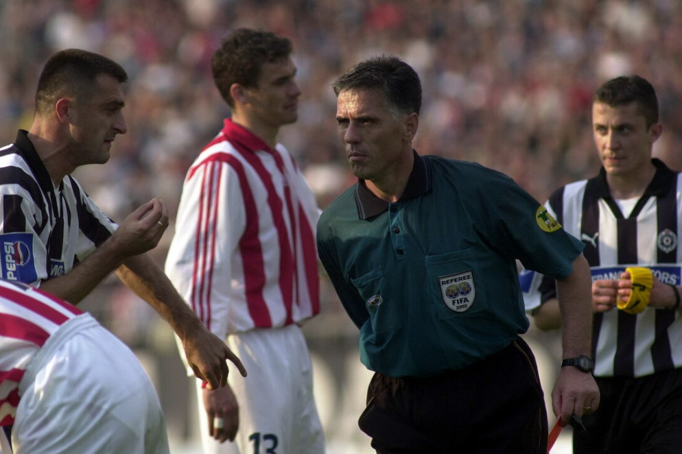 Partizan oštećen, penal je morao da se ponovi! Nekada najbolji srpski sudija podiže novu buru!