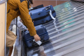 Kasni vam avion ili je kofer nestao bez traga? Ne žalite se pogrešnima - evo ko mora da rešava vaš problem!