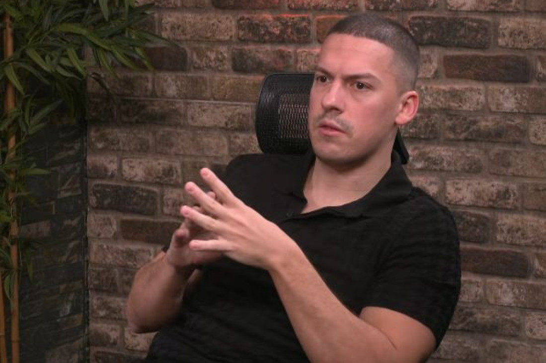 Glumac (38) preminuo tokom ekstremnog seksualnog čina: Bio davljen 30 minuta!