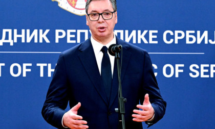 Vučić obišao Dačića na Klinici za pulomologiju: Situacija teška, na respiratoru je!