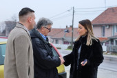 Mesarović sa privrednicima u Palanci: Država želi da podstakne zapošljavanje (FOTO/VIDEO)