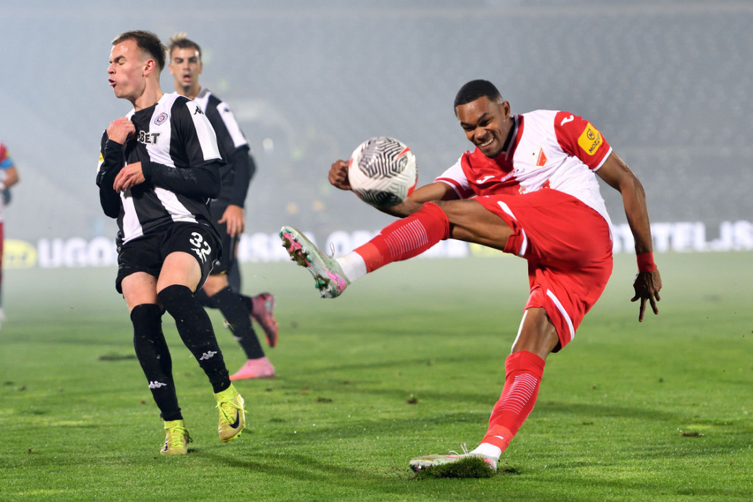 Samardžić i Materaci zadužili opremu Orlića! Dva bisera svetskog fudbala stigla u Pazovu! (VIDEO)