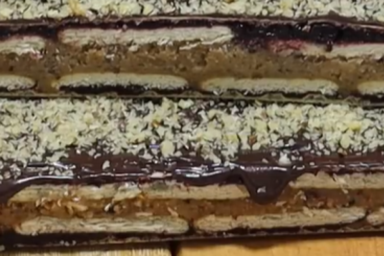 Recept dana: Oblanda sa keksom i džemom je brza poslastica, koja će bogatim ukusom oduševiti svakog ko je proba