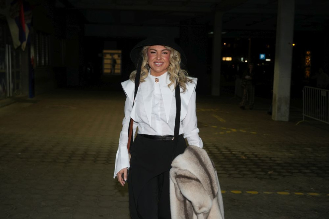 Dragica Zlatić krenula na kik-boks: Zovite popa! (FOTO)