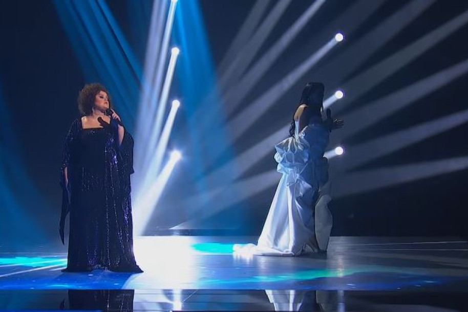 Smršala više od 70 kilograma, pa zablistala na PZE26! Da li je prepoznajete? (FOTO)