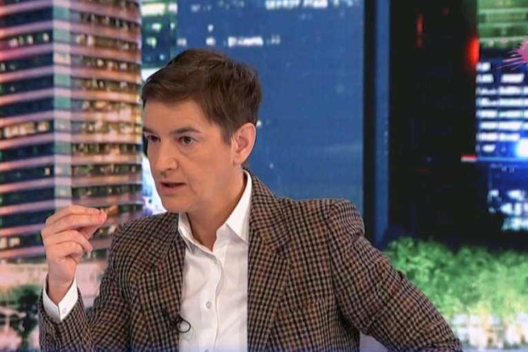 Brnabić: Izveštavanje blokadersko-tajkunskih medija prešlo sve granice normalnog