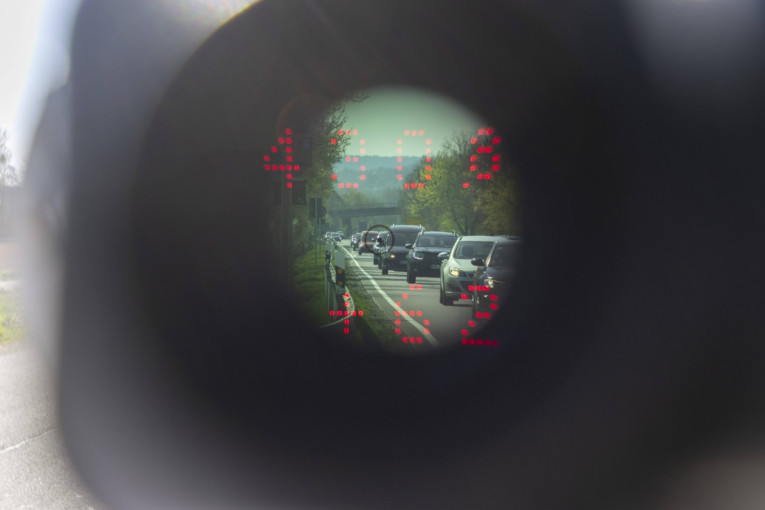 Mobilni radari na svakom koraku: Da li stižu još strože kazne?