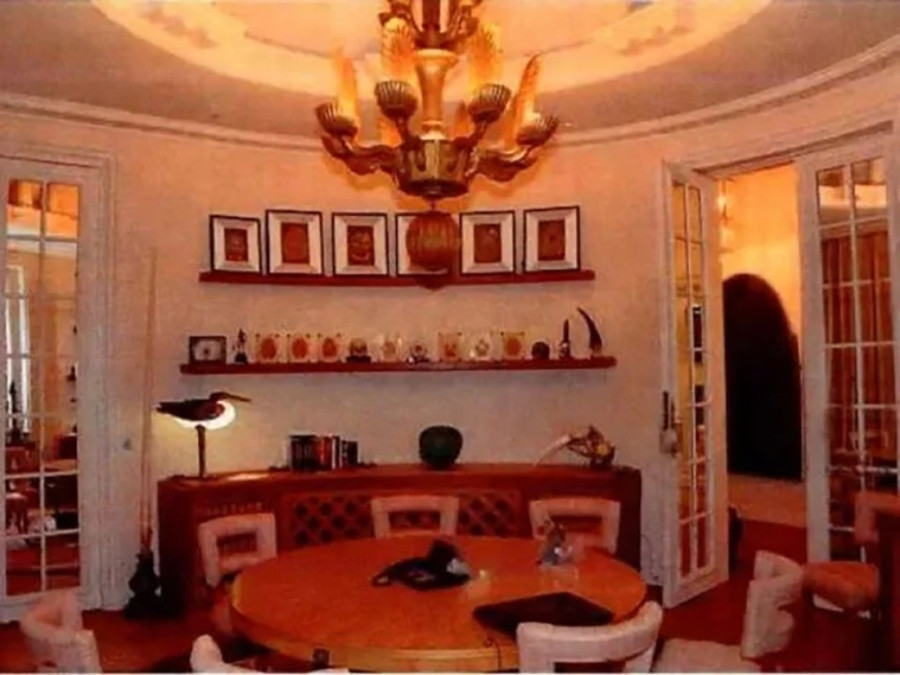 Palata perverzije: Osvanule fotografije Epstinovog apartmana u centru evropske prestonice, detalji su užasavajući (FOTO)