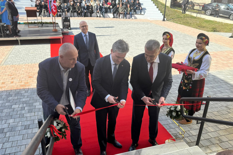 Otvoren Muzej ćirilice: Vučević: Ćirilica je jedan od oslonaca našeg duhovnog trajanja