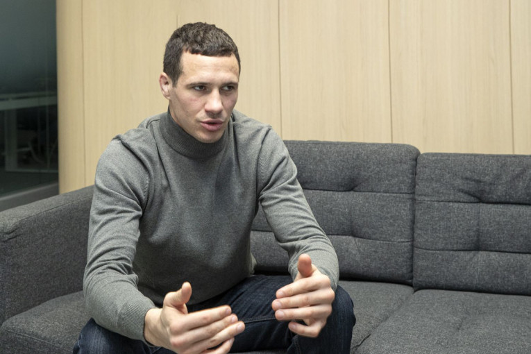 Malo MMA borac, malo pčelar - Zombee za 24sedam: Tuča u kavezu je moj životni poziv (FOTO/VIDEO)