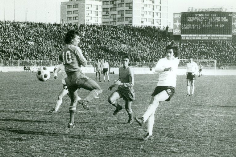 Partizan objavio tužnu vest! Preminuo legendarni napadač!