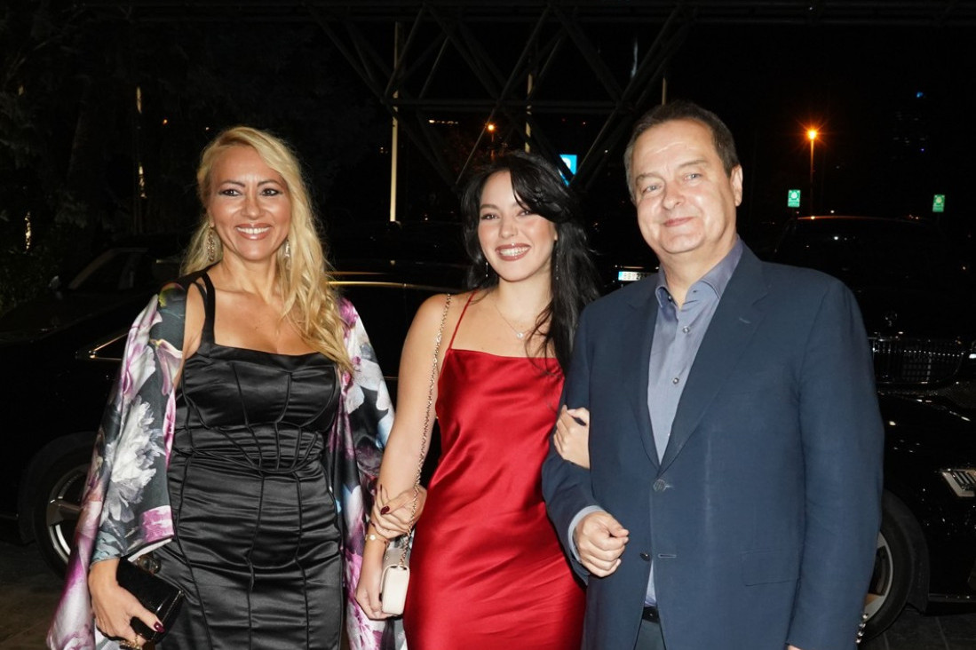 Ovo je ćerka Ivice Dačića: Lepa Andrea želi da krene tatinim stopama! (FOTO)
