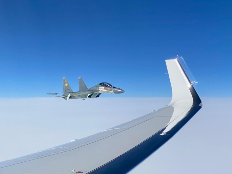 Vučićev avion u vazdušnom prostoru Kazahstana sačekali "suhoji 30" u znak dobrodošlice