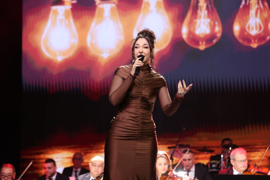 Zvezde pevale u čast Tome Zdravkovića: Njegova udovica sa ćerkom na ivici suza! (FOTO)